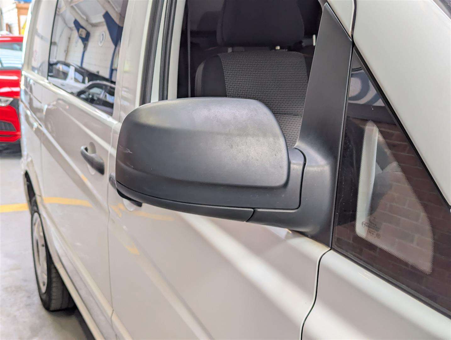 <p>2014 MERCEDES-BENZ VITO 116 CDI DUALINER</p>