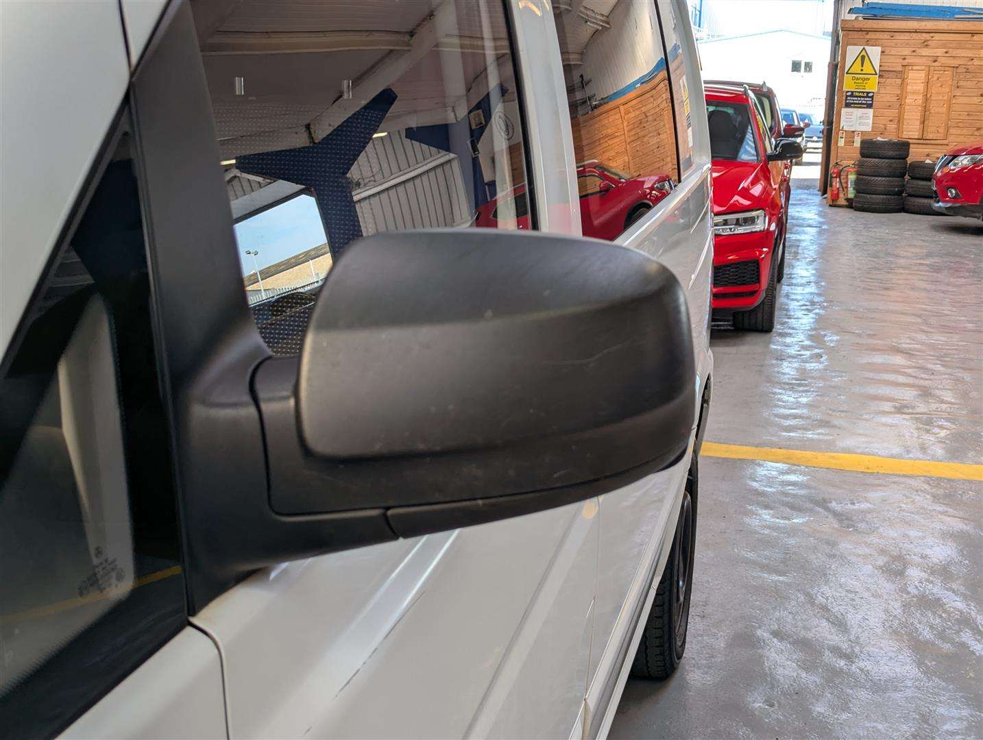 <p>2014 MERCEDES-BENZ VITO 116 CDI DUALINER</p>
