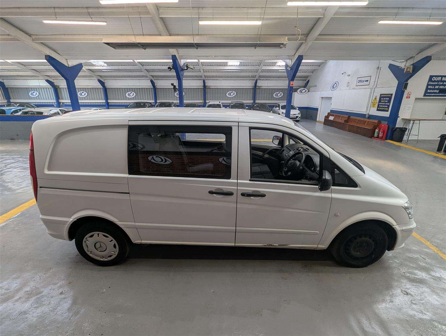 <p>2014 MERCEDES-BENZ VITO 116 CDI DUALINER</p>
