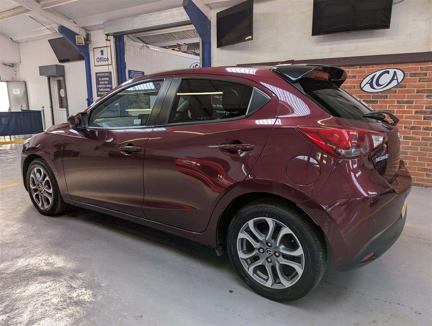 <p>2017 MAZDA 2 GT SPORT</p>