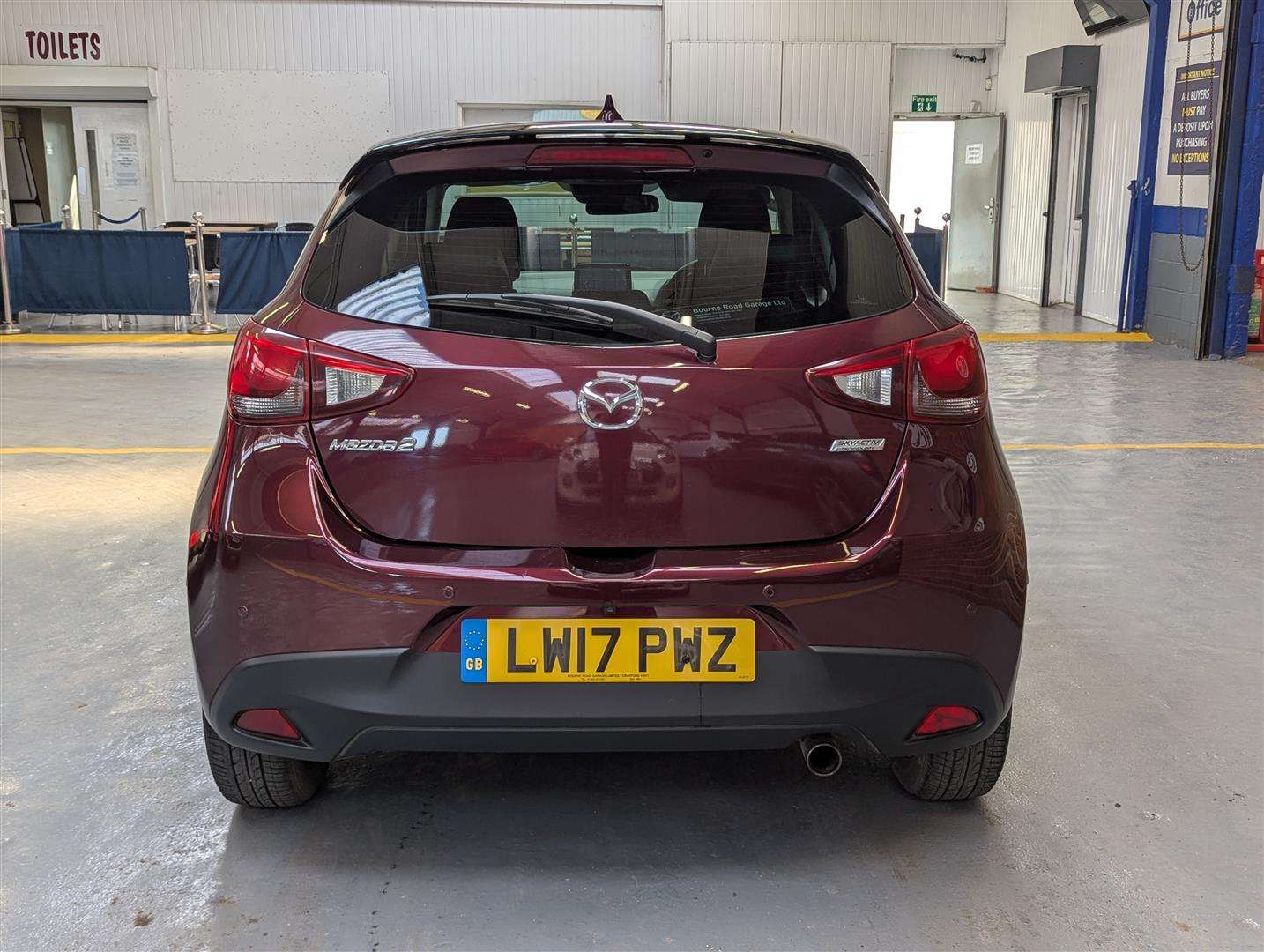 <p>2017 MAZDA 2 GT SPORT</p>