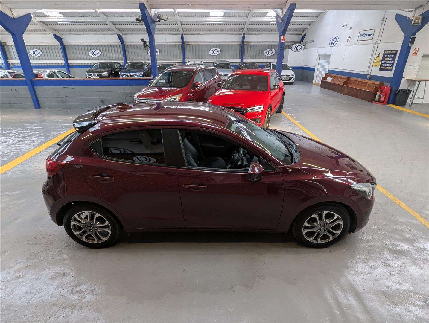 <p>2017 MAZDA 2 GT SPORT</p>