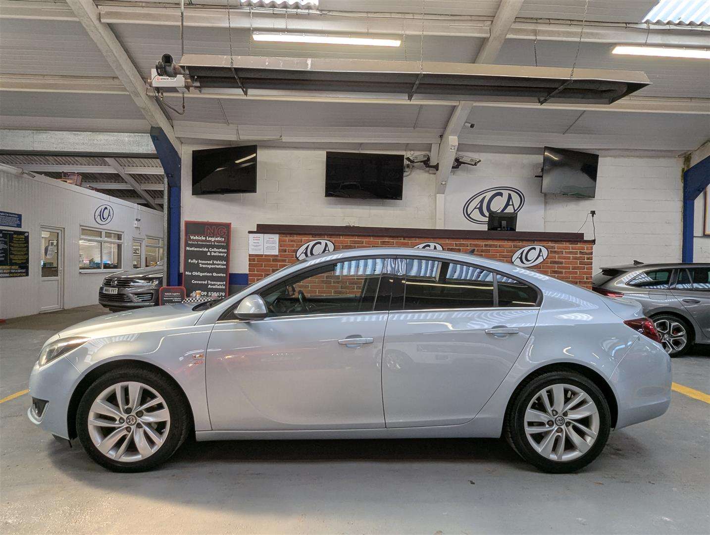 <p>2017 VAUXHALL INSIGNIA SRI NAV CDTI EFL</p>