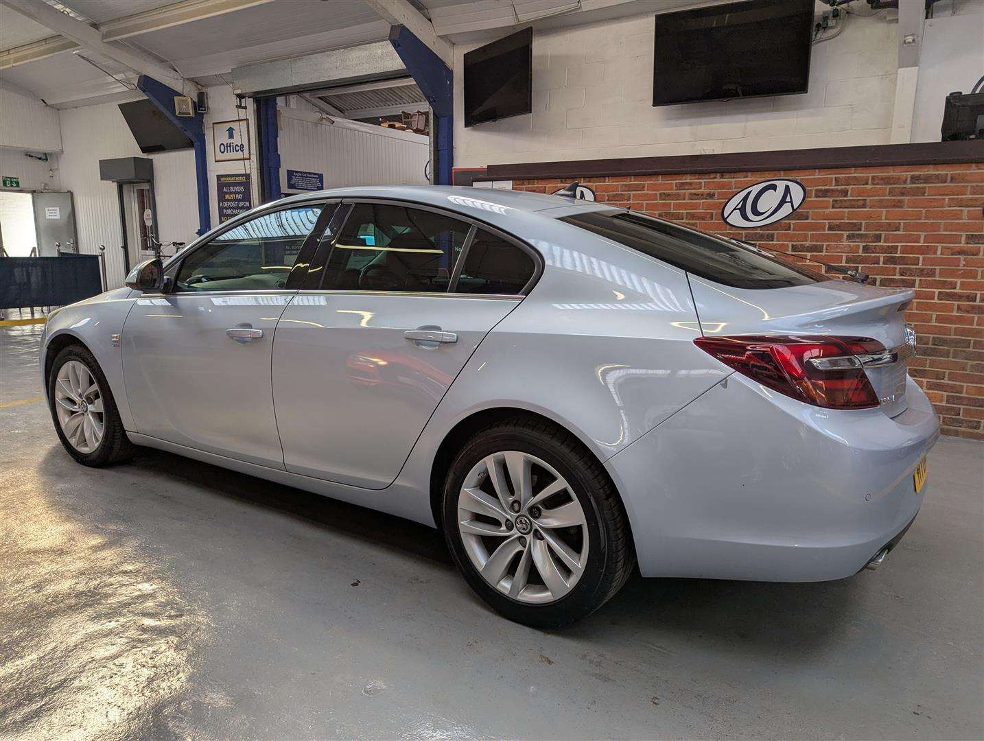 <p>2017 VAUXHALL INSIGNIA SRI NAV CDTI EFL</p>