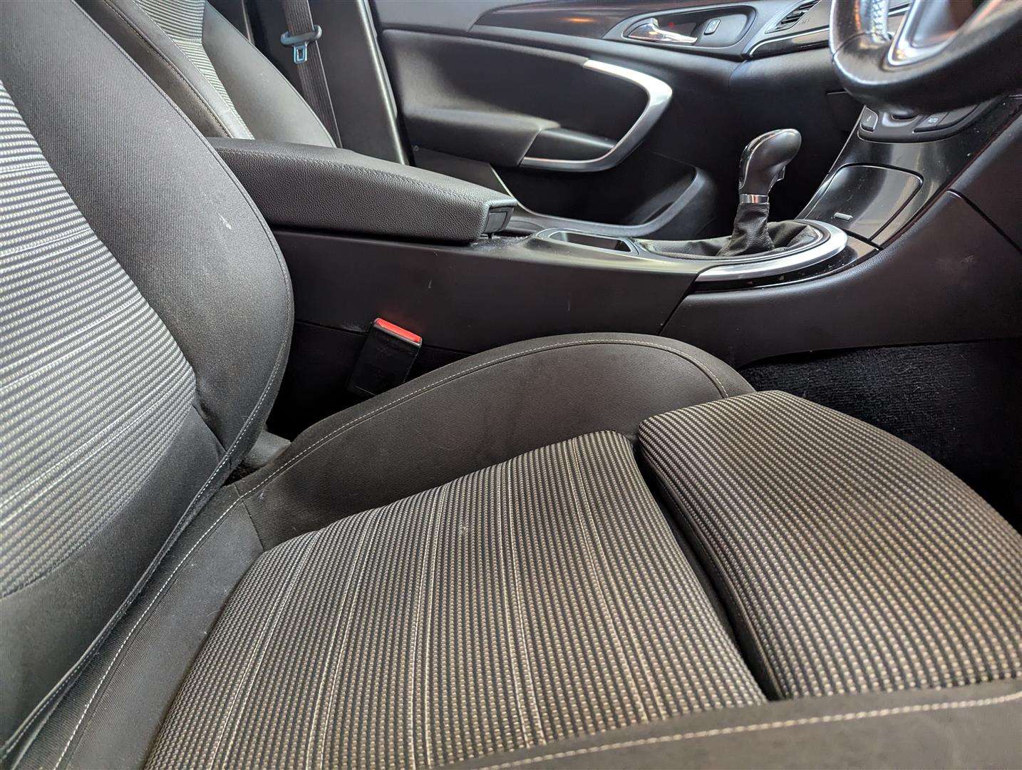 <p>2017 VAUXHALL INSIGNIA SRI NAV CDTI EFL</p>