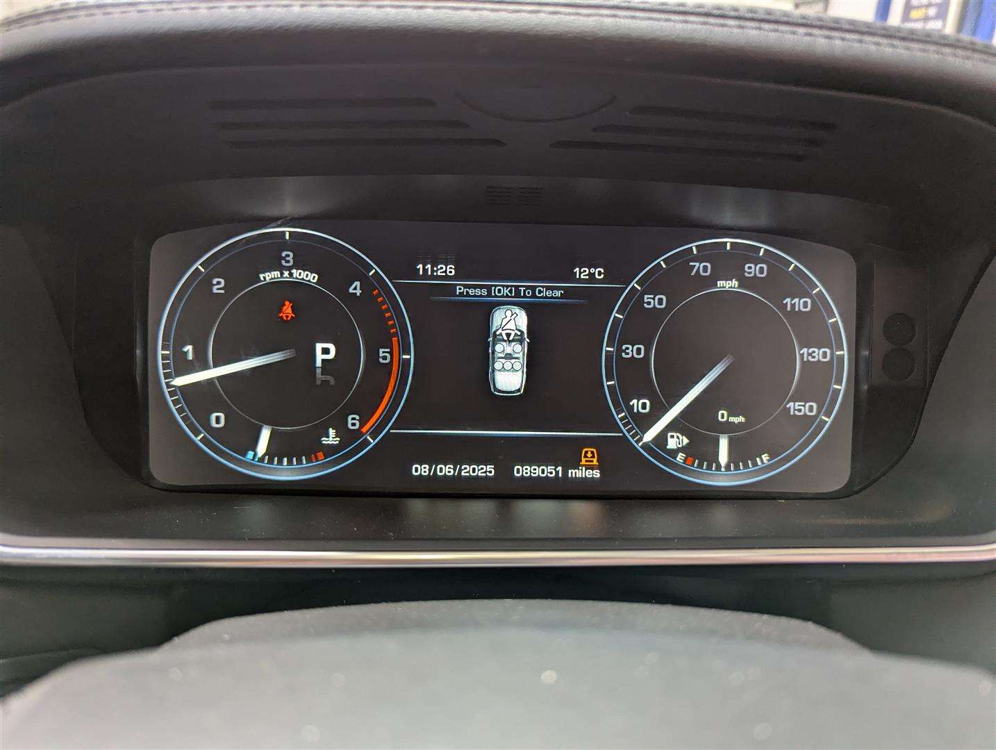 <p>2014 LAND ROVER RANGE ROVER VOGUE TDV6 AUTO</p>