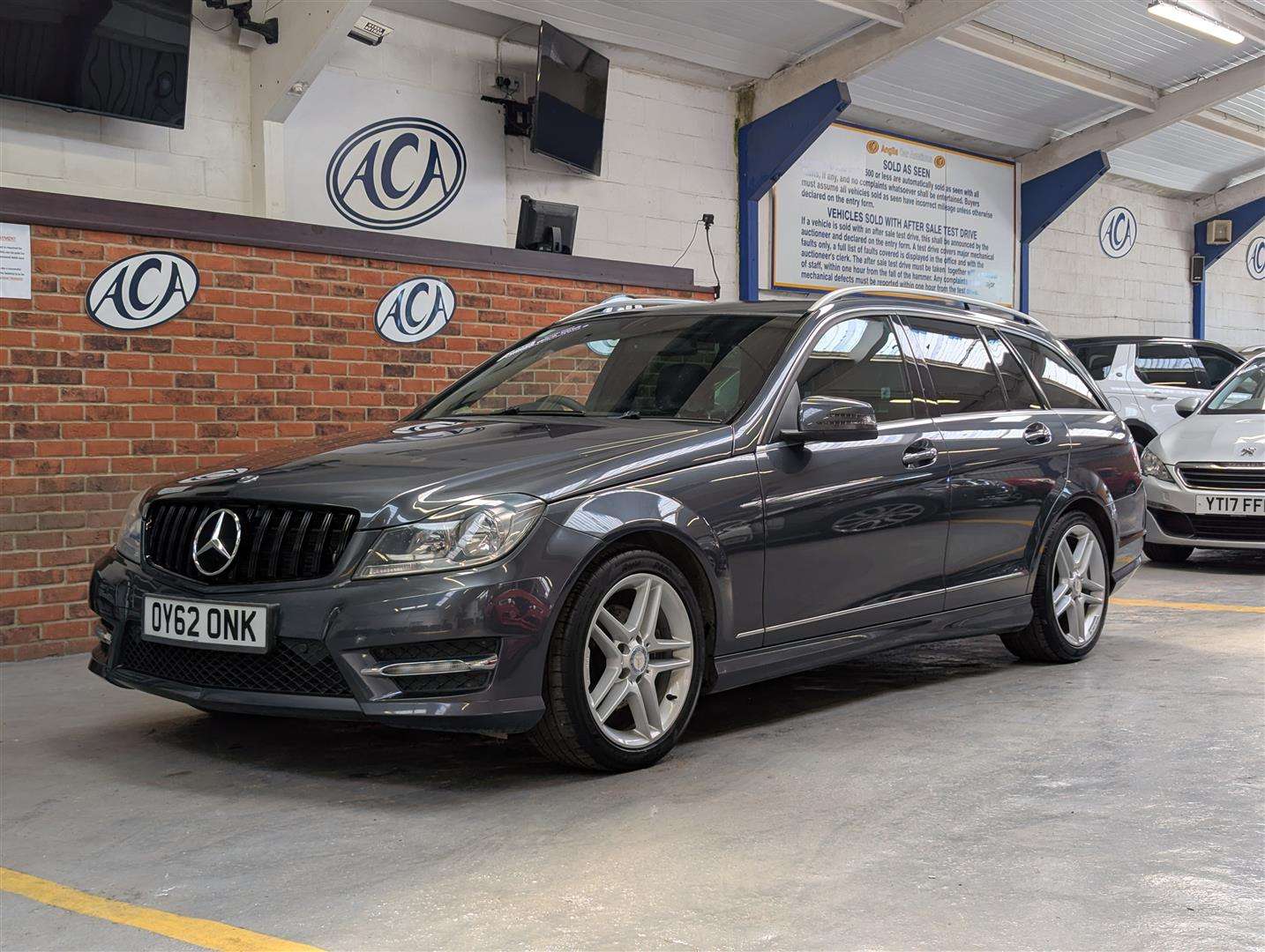 <p>2012 MERCEDES-BENZ C220 AMG SPORT CDI BLUEEF</p>
