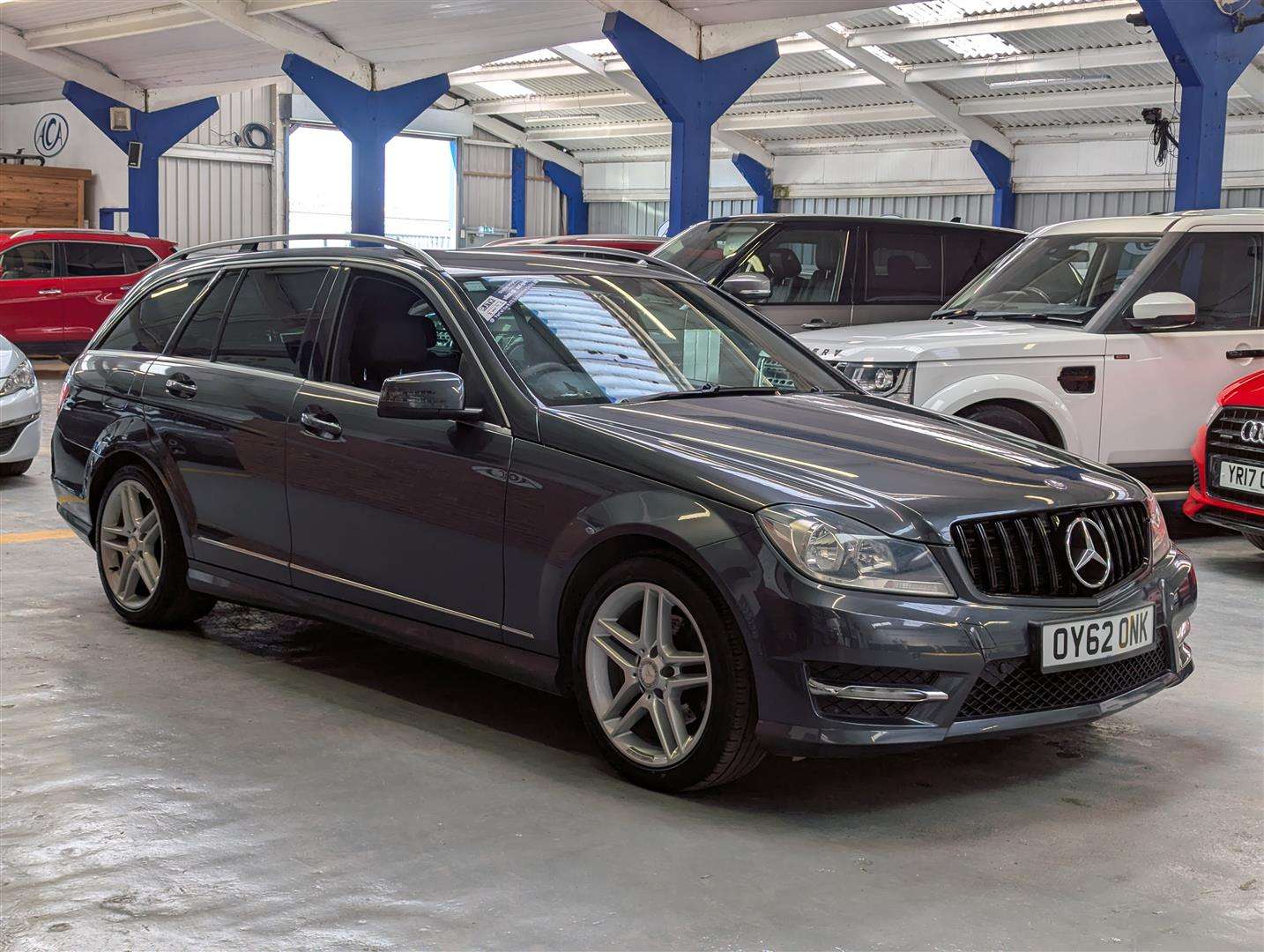 <p>2012 MERCEDES-BENZ C220 AMG SPORT CDI BLUEEF</p>