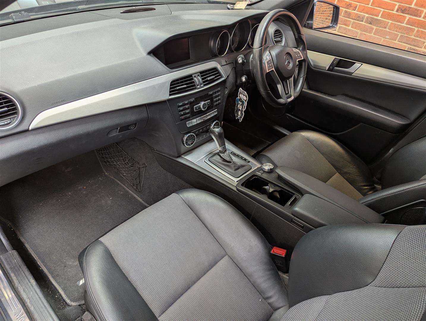 <p>2012 MERCEDES-BENZ C220 AMG SPORT CDI BLUEEF</p>