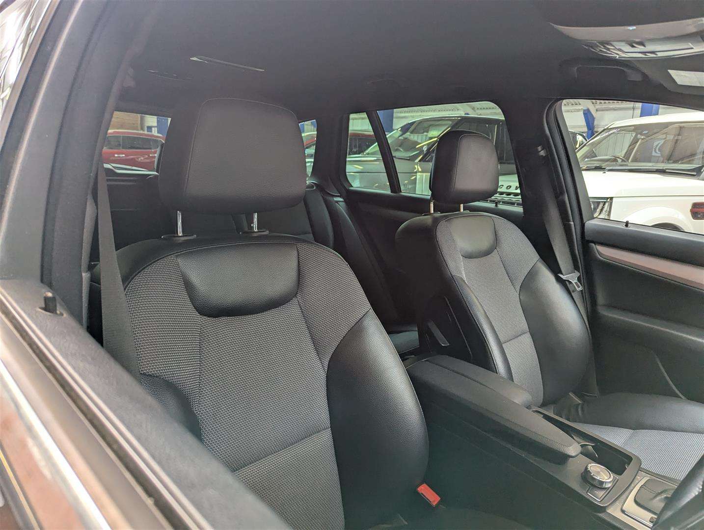 <p>2012 MERCEDES-BENZ C220 AMG SPORT CDI BLUEEF</p>