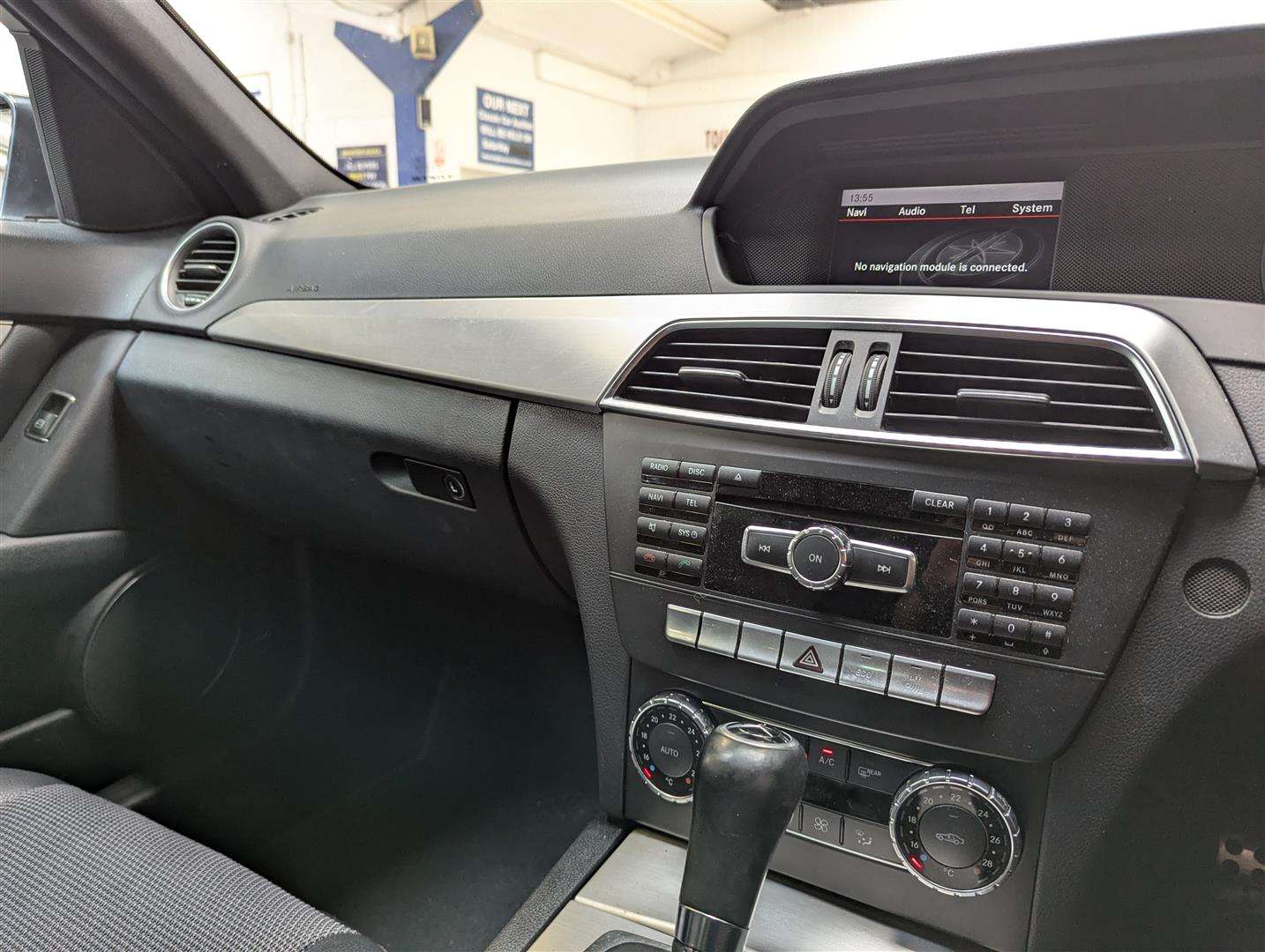 <p>2012 MERCEDES-BENZ C220 AMG SPORT CDI BLUEEF</p>
