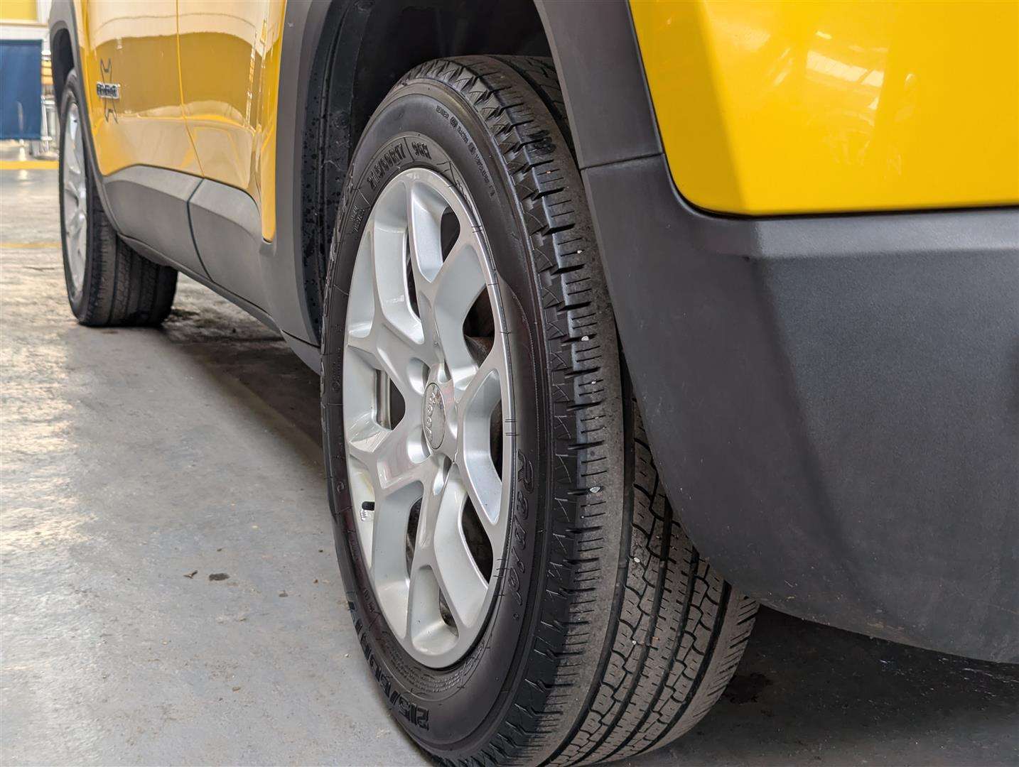 <p>2015 JEEP RENEGADE LONGITUDE</p>