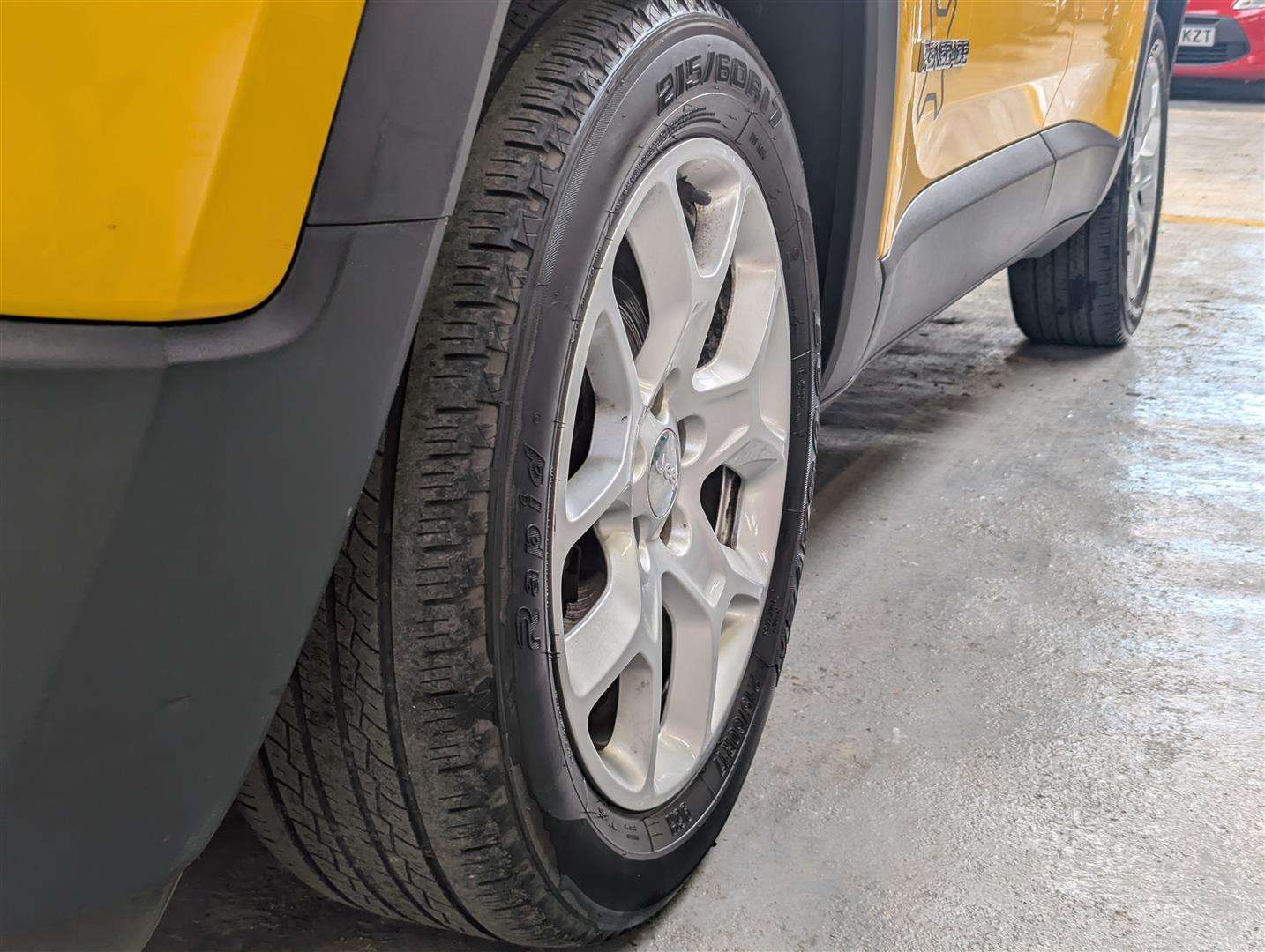 <p>2015 JEEP RENEGADE LONGITUDE</p>