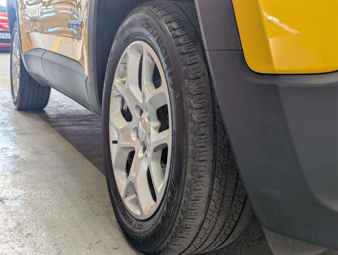 <p>2015 JEEP RENEGADE LONGITUDE</p>