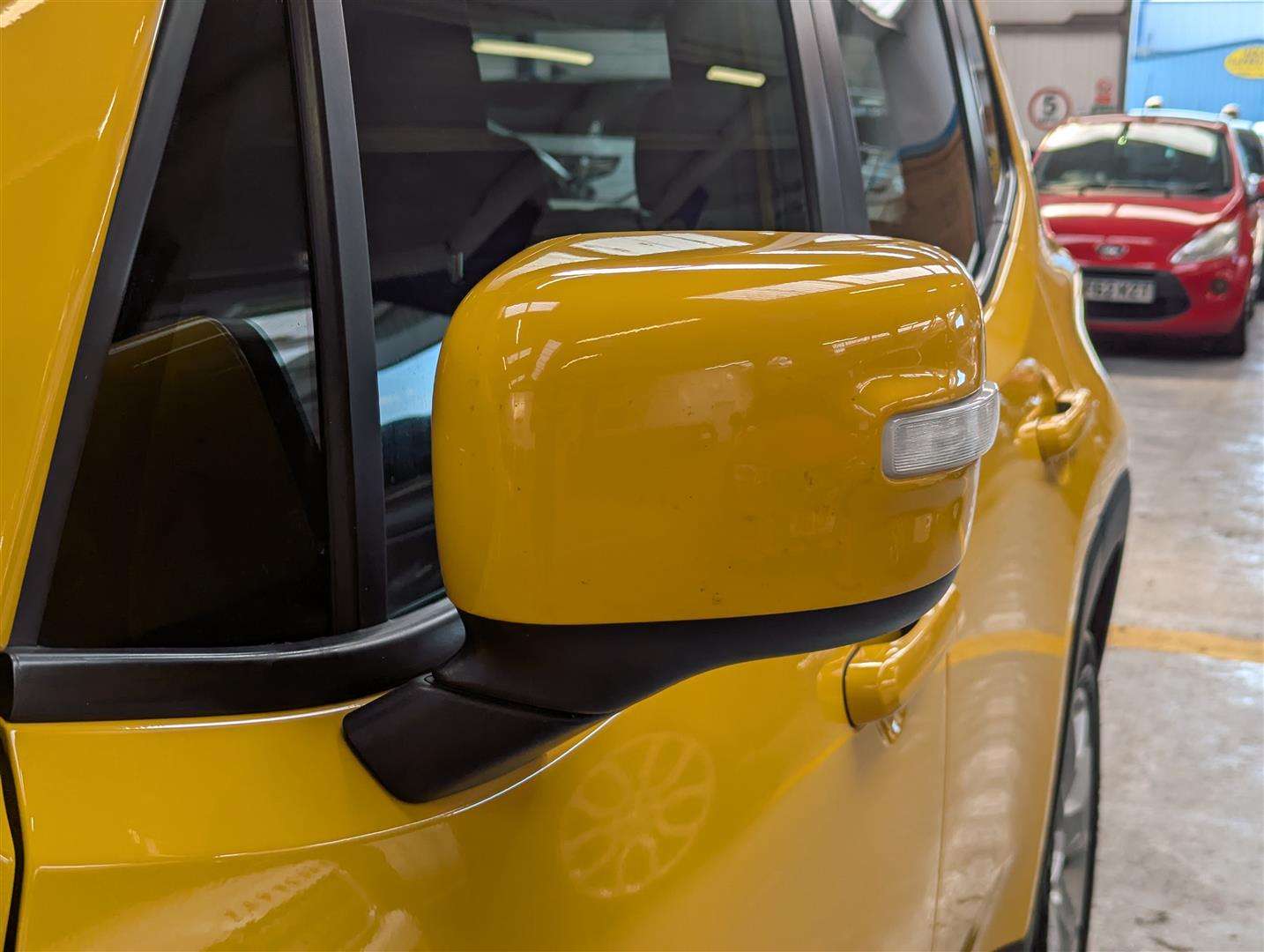<p>2015 JEEP RENEGADE LONGITUDE</p>