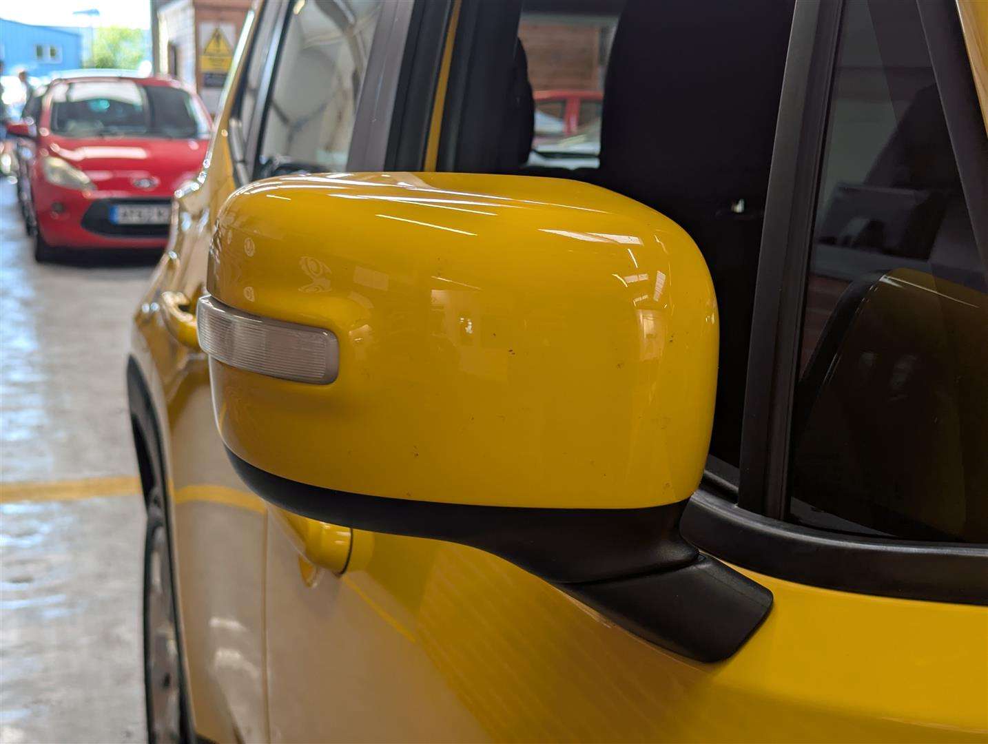 <p>2015 JEEP RENEGADE LONGITUDE</p>