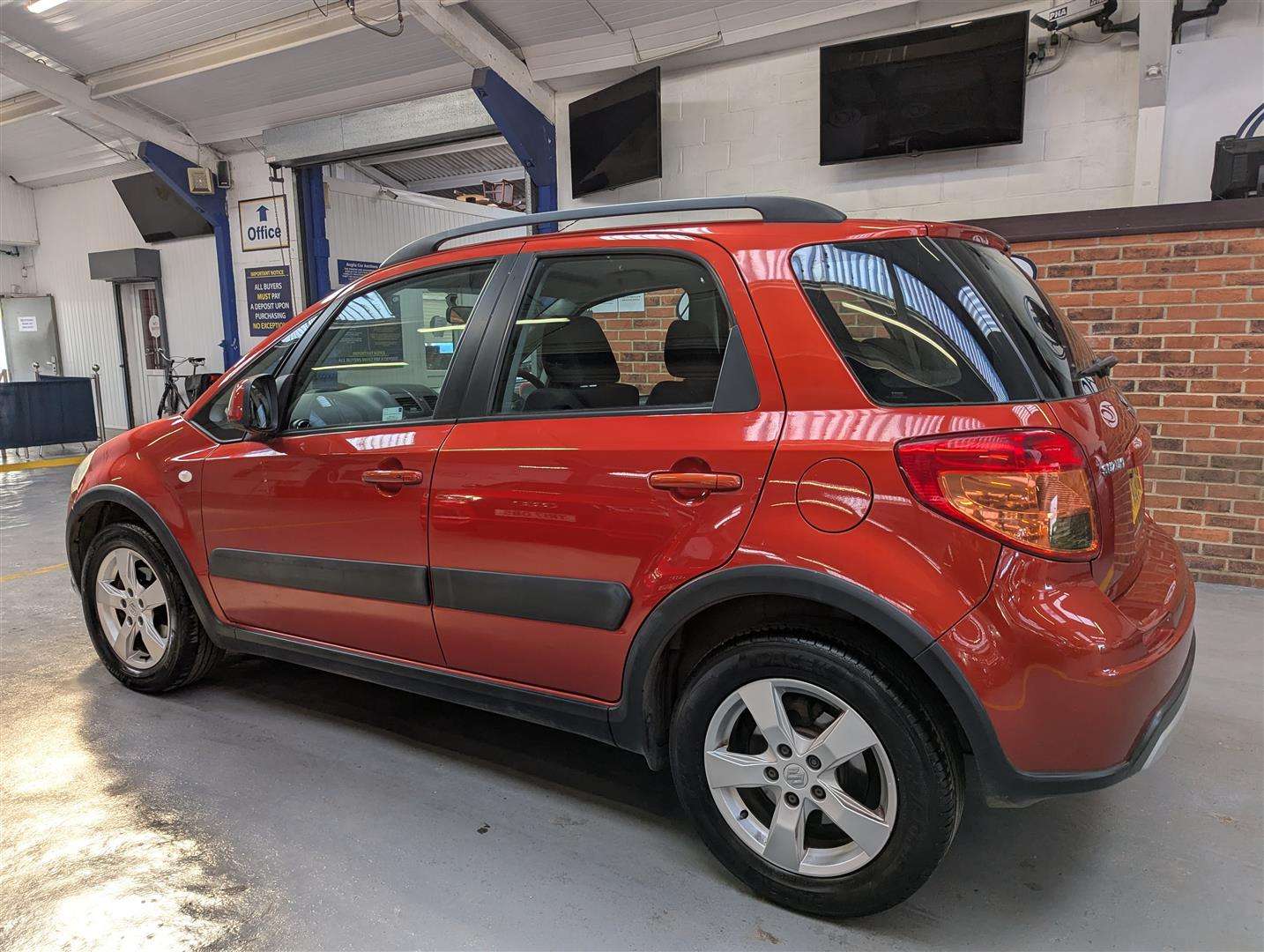 <p>2013 SUZUKI SX4 SZ4 AUTO</p>