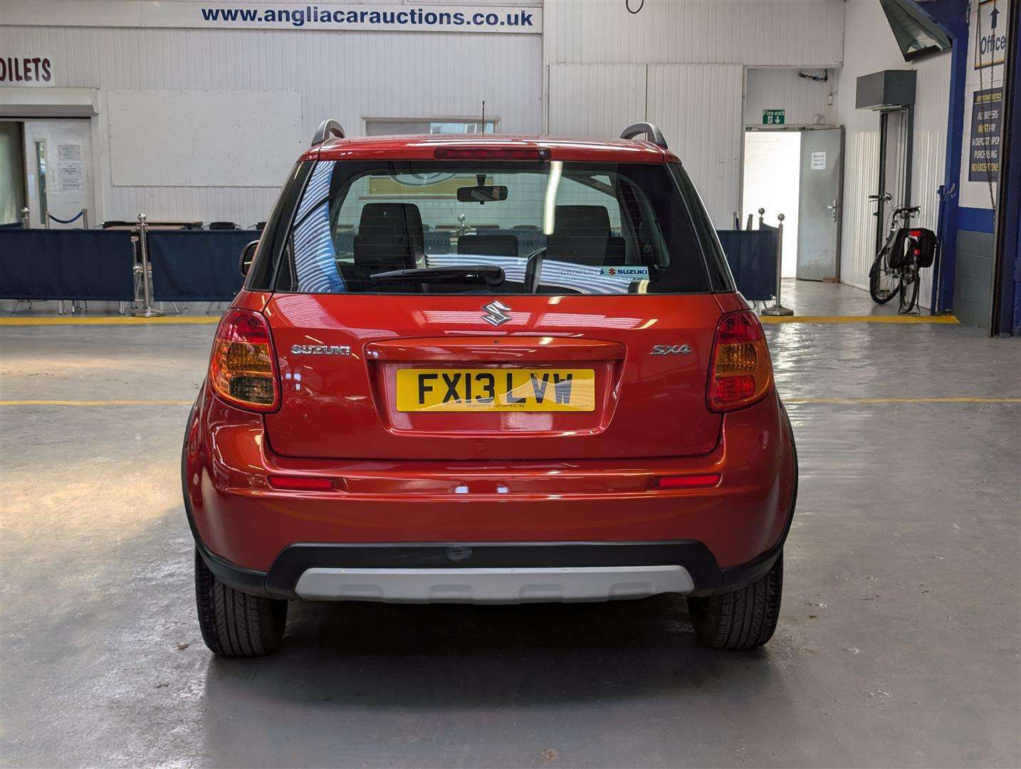 <p>2013 SUZUKI SX4 SZ4 AUTO</p>