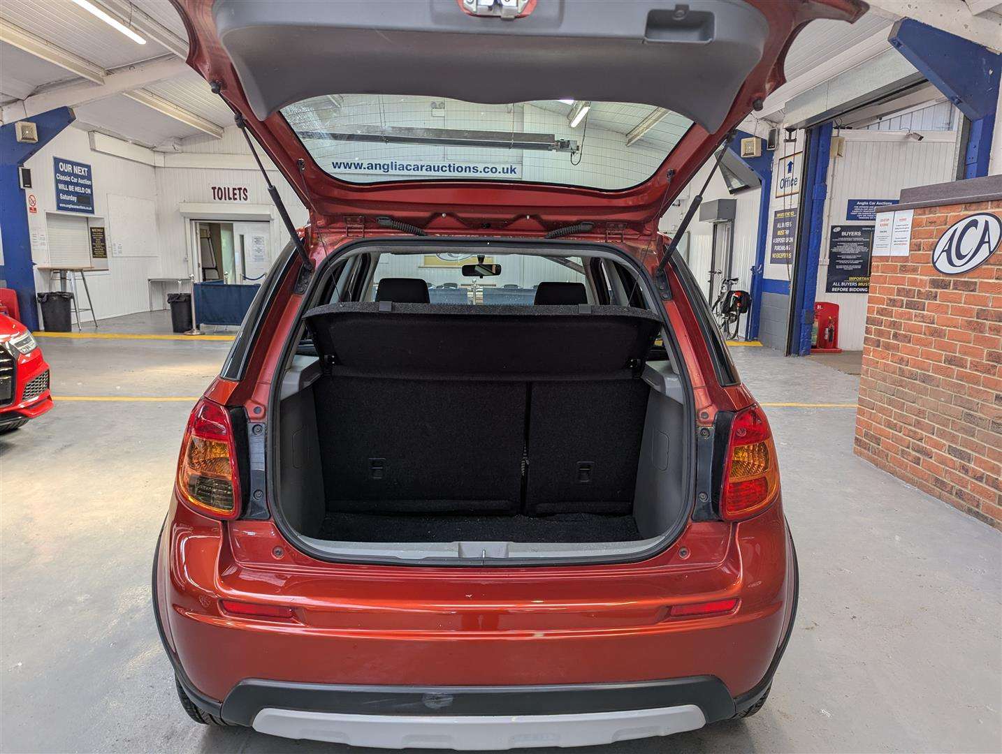 <p>2013 SUZUKI SX4 SZ4 AUTO</p>