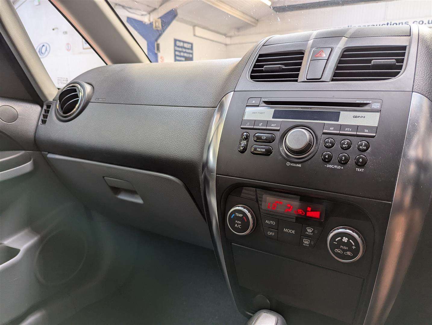 <p>2013 SUZUKI SX4 SZ4 AUTO</p>