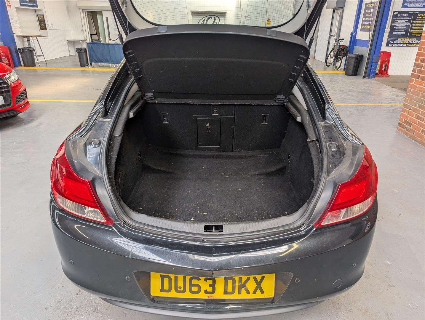 <p>2013 VAUXHALL INSIGNIA ELITE NAV CDTI E</p>