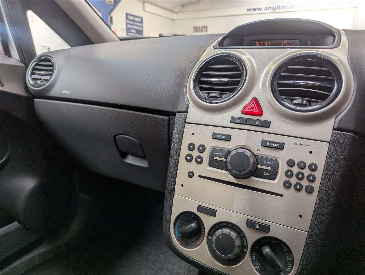 <p>2007 VAUXHALL CORSA CLUB</p>
