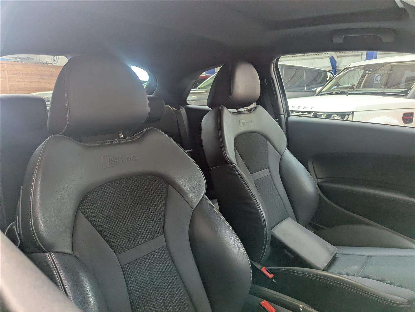 <p>2017 AUDI A1 S LINE TFSI</p>