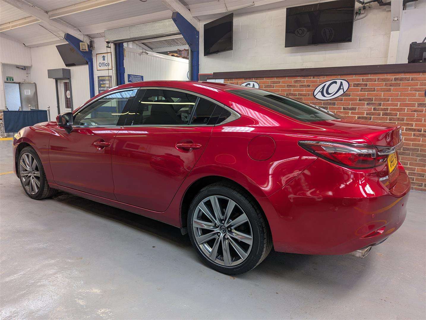 <p>2018 MAZDA 6 SPORT NAV +</p>
