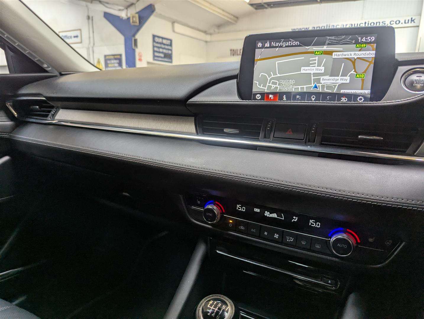 <p>2018 MAZDA 6 SPORT NAV +</p>