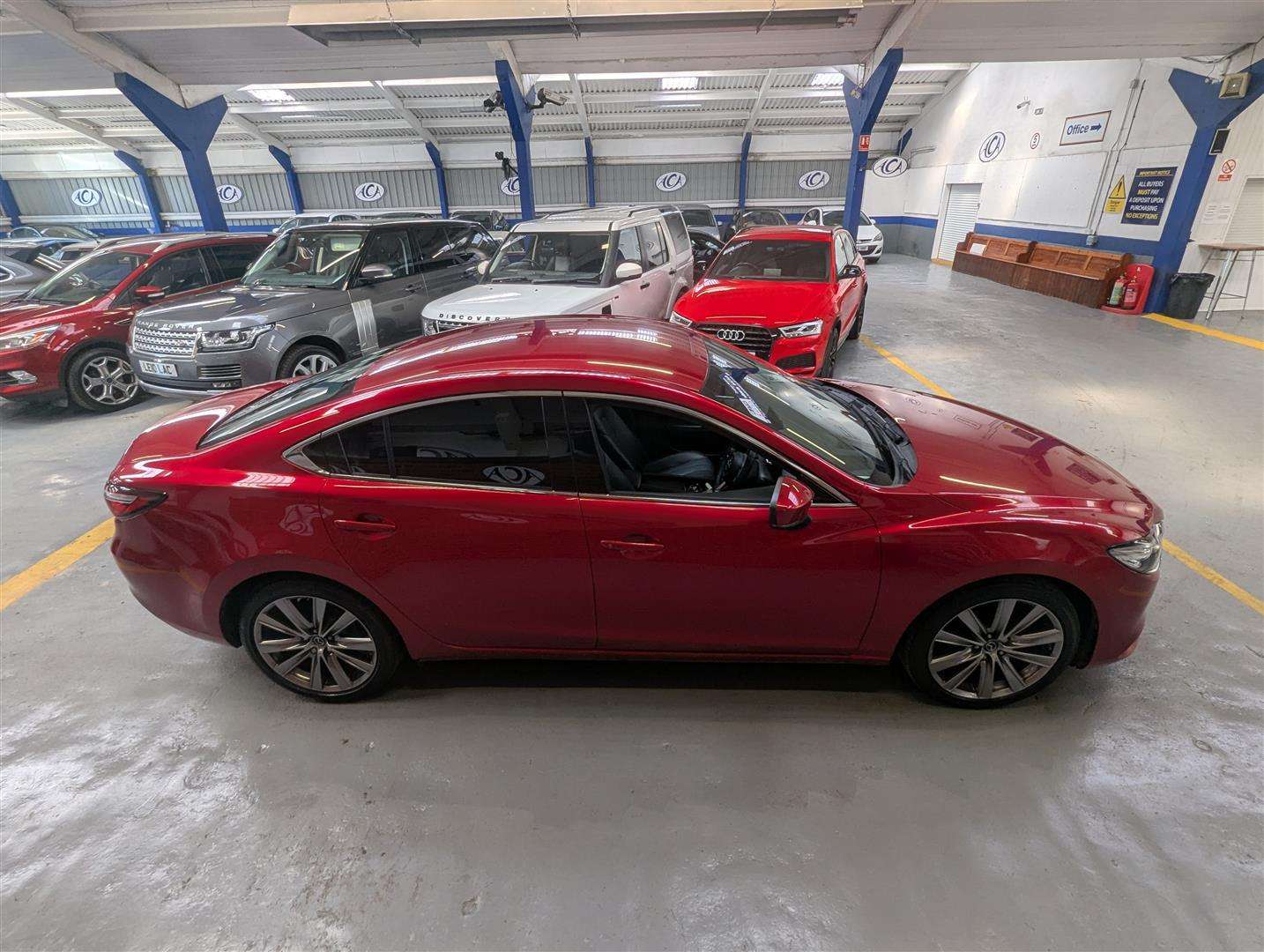 <p>2018 MAZDA 6 SPORT NAV +</p>