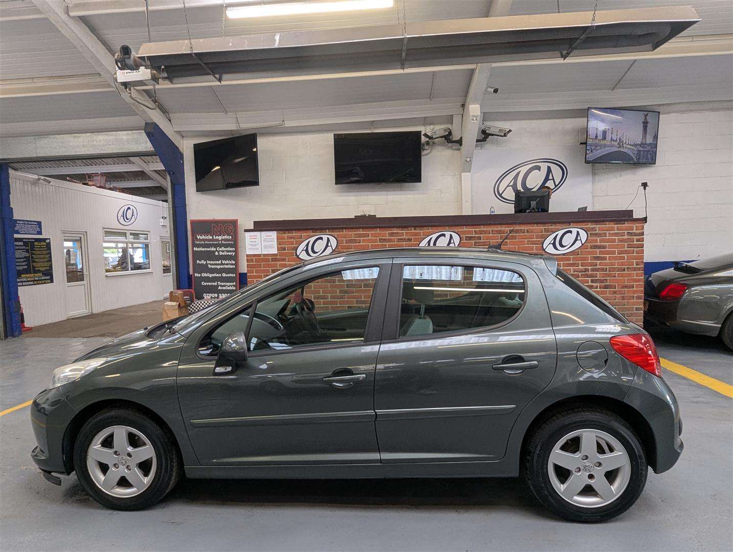 <p>2008 PEUGEOT 207 SE</p>