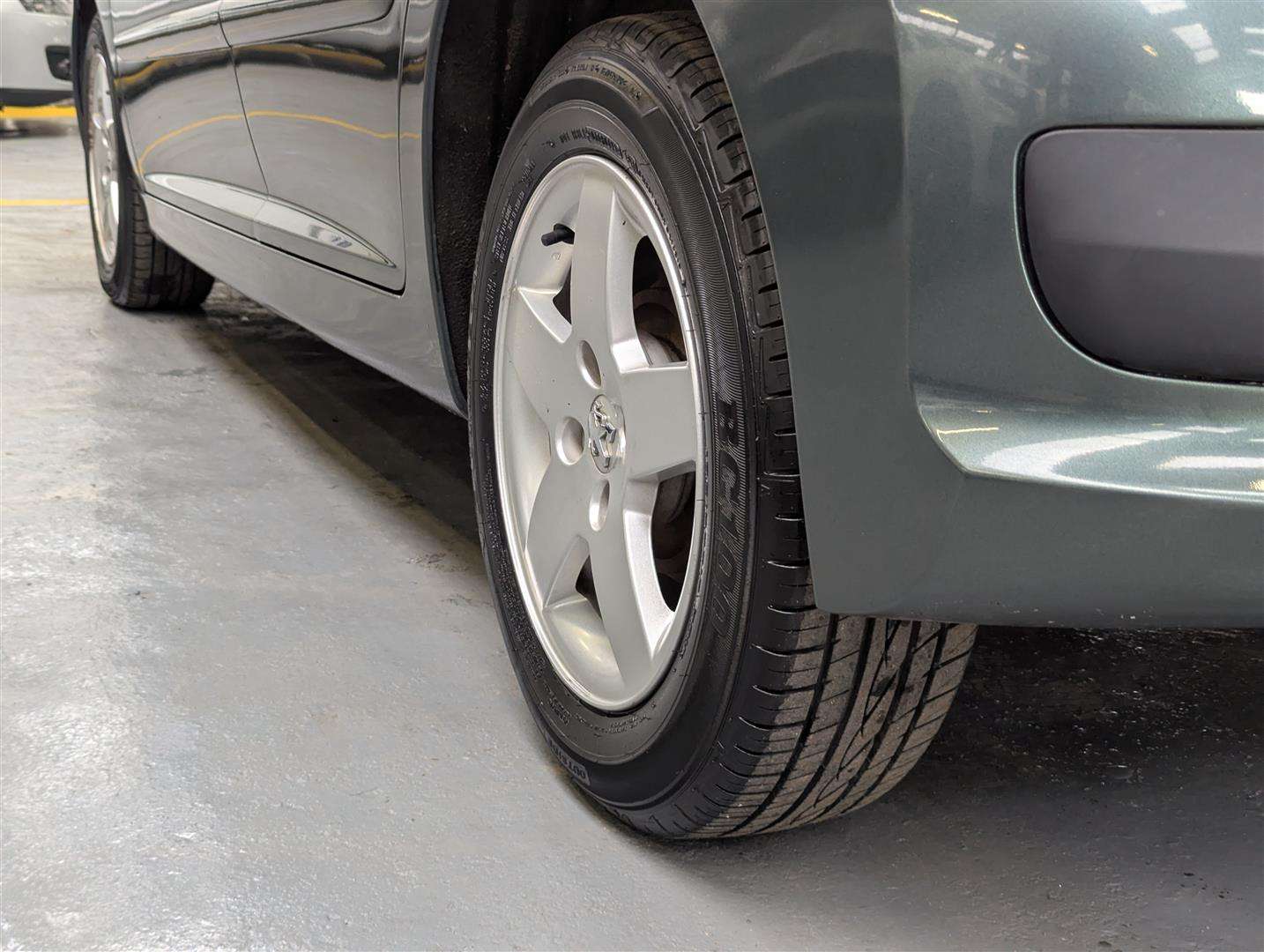 <p>2008 PEUGEOT 207 SE</p>