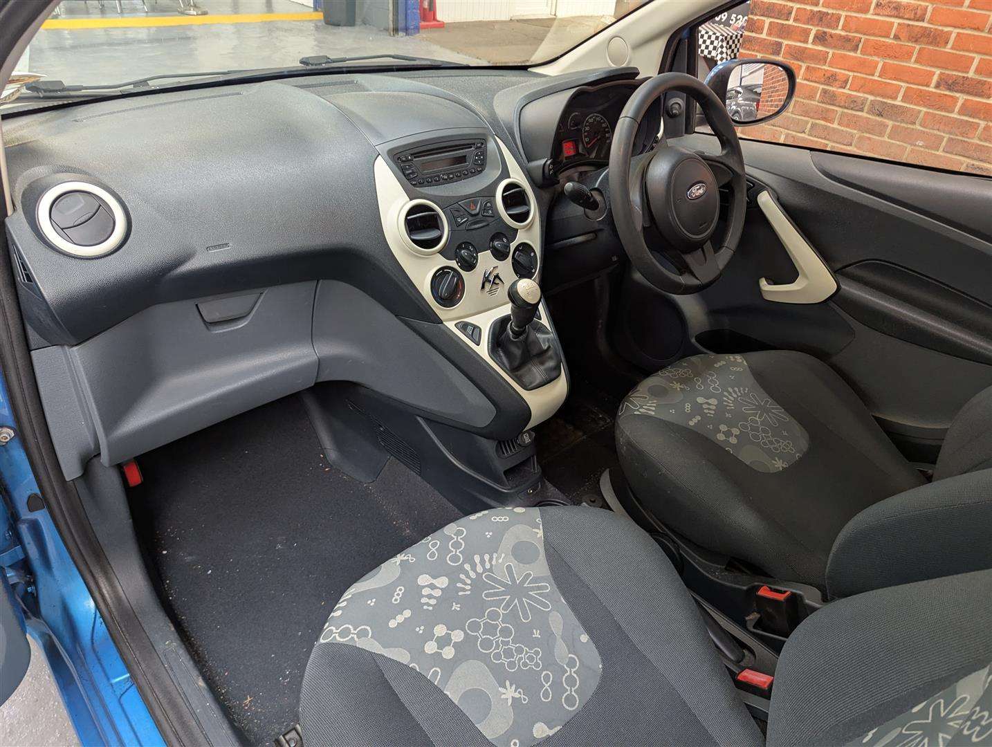 <p>2014 FORD KA EDGE</p>