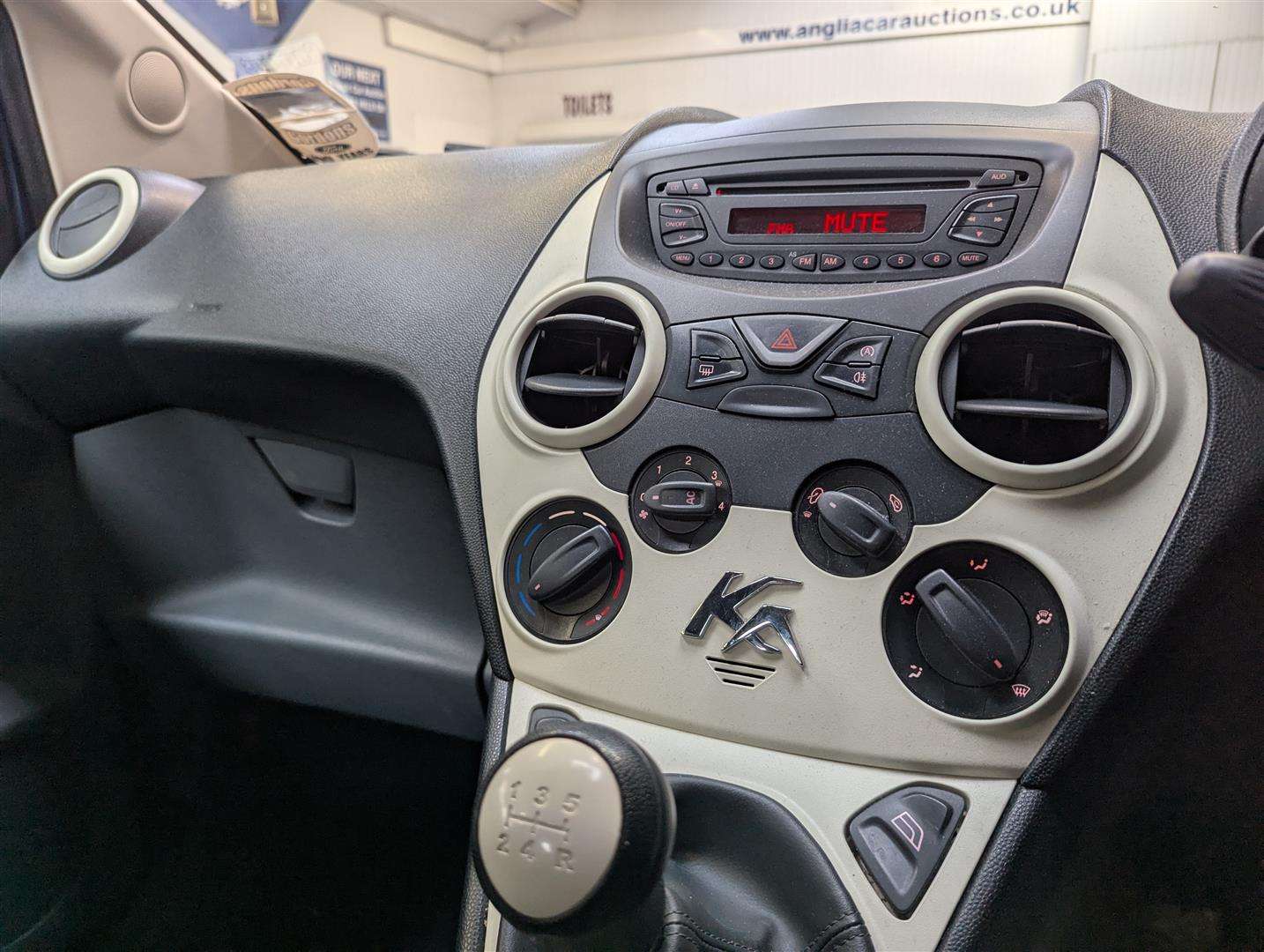 <p>2014 FORD KA EDGE</p>