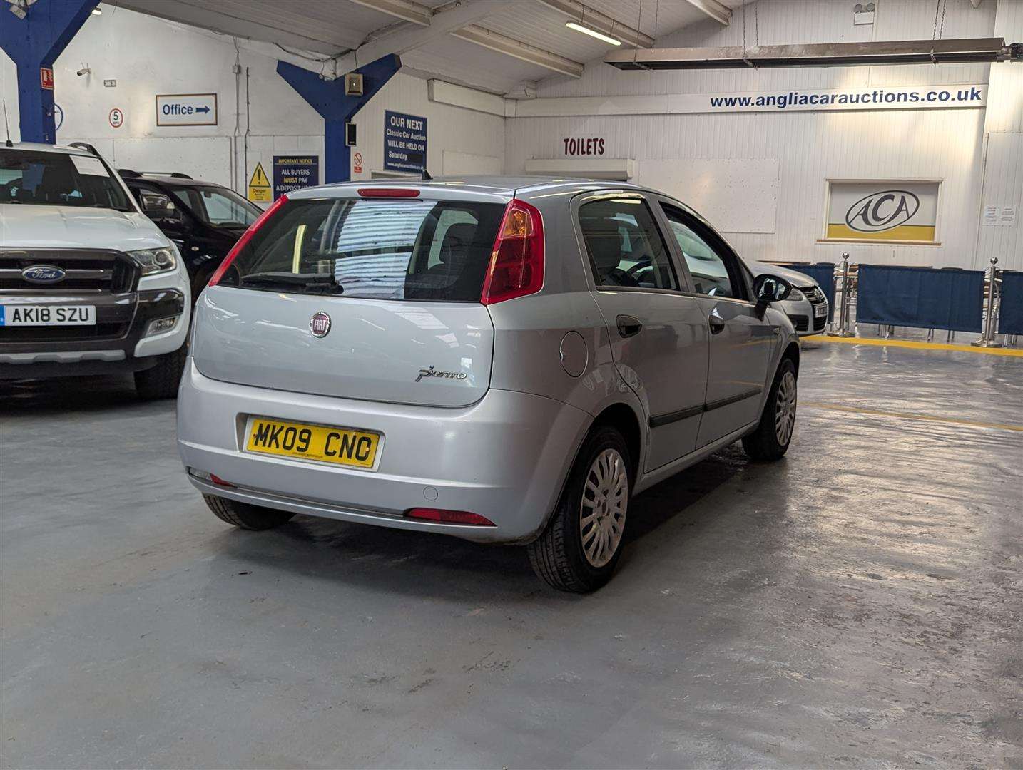 <p>2009 FIAT GRANDE PUNTO ACTIVE 65</p>