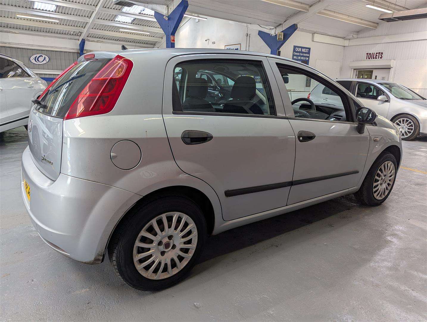 <p>2009 FIAT GRANDE PUNTO ACTIVE 65</p>