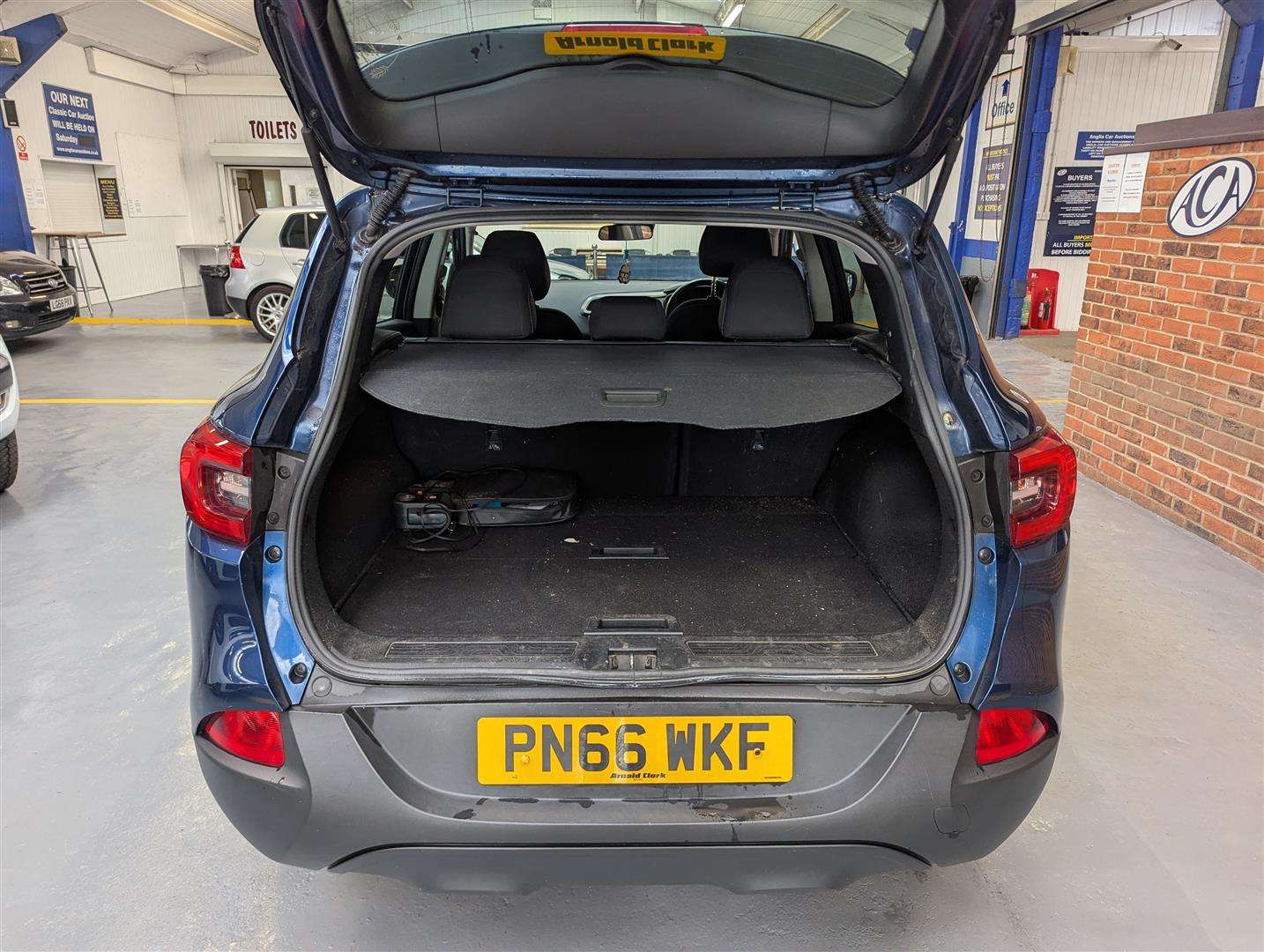 <p>2016 RENAULT KADJAR DYNAMIQUE NAV DCI</p>