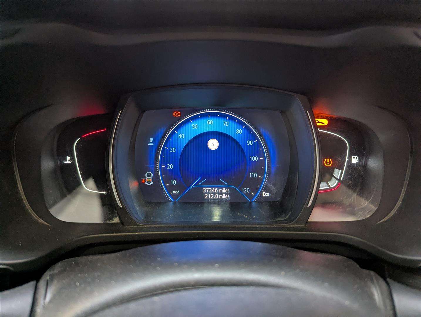 <p>2016 RENAULT KADJAR DYNAMIQUE NAV DCI</p>