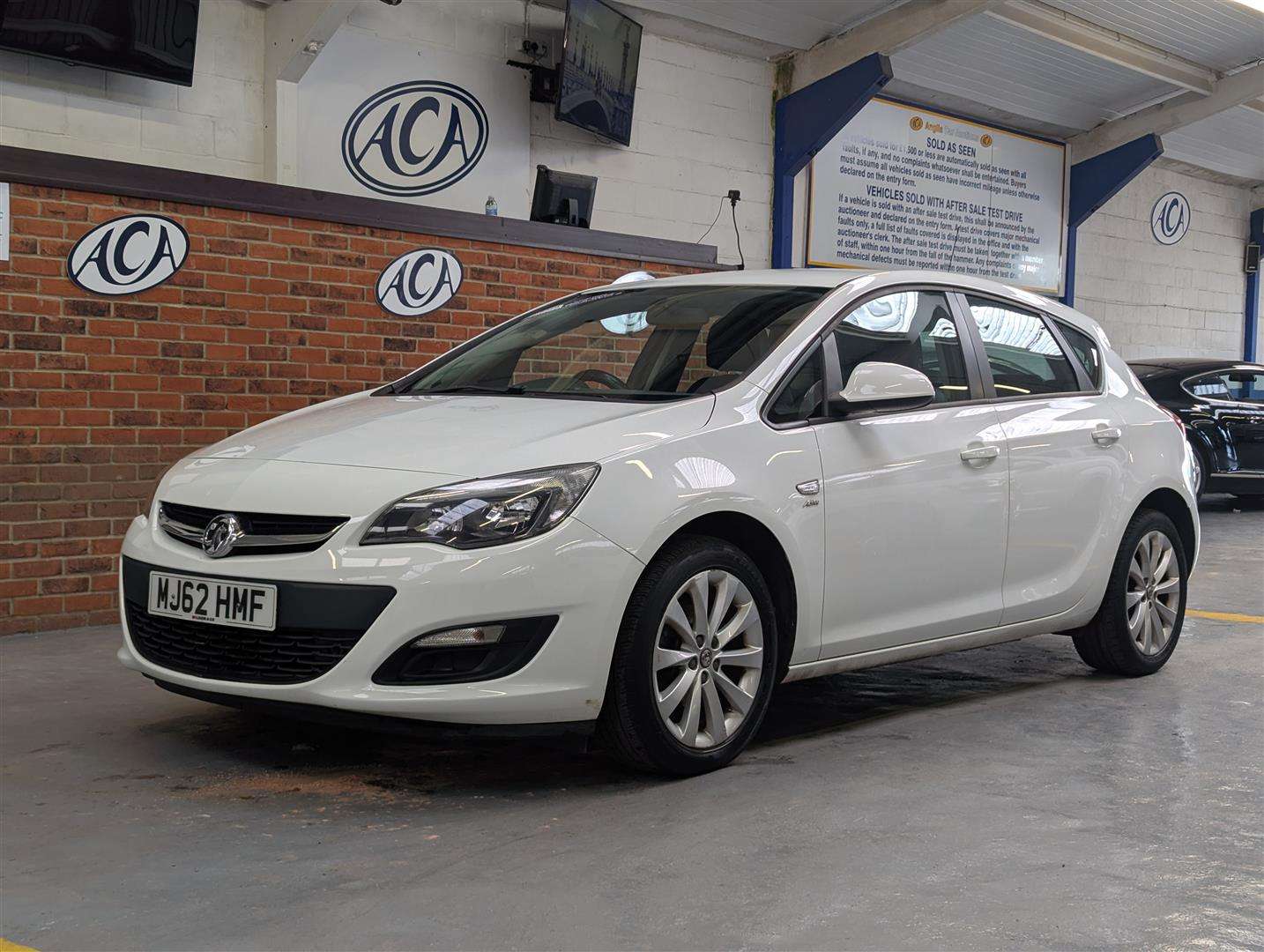 <p>2012 VAUXHALL ASTRA ACTIVE</p>