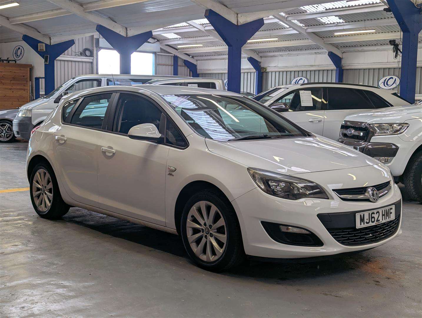 <p>2012 VAUXHALL ASTRA ACTIVE</p>