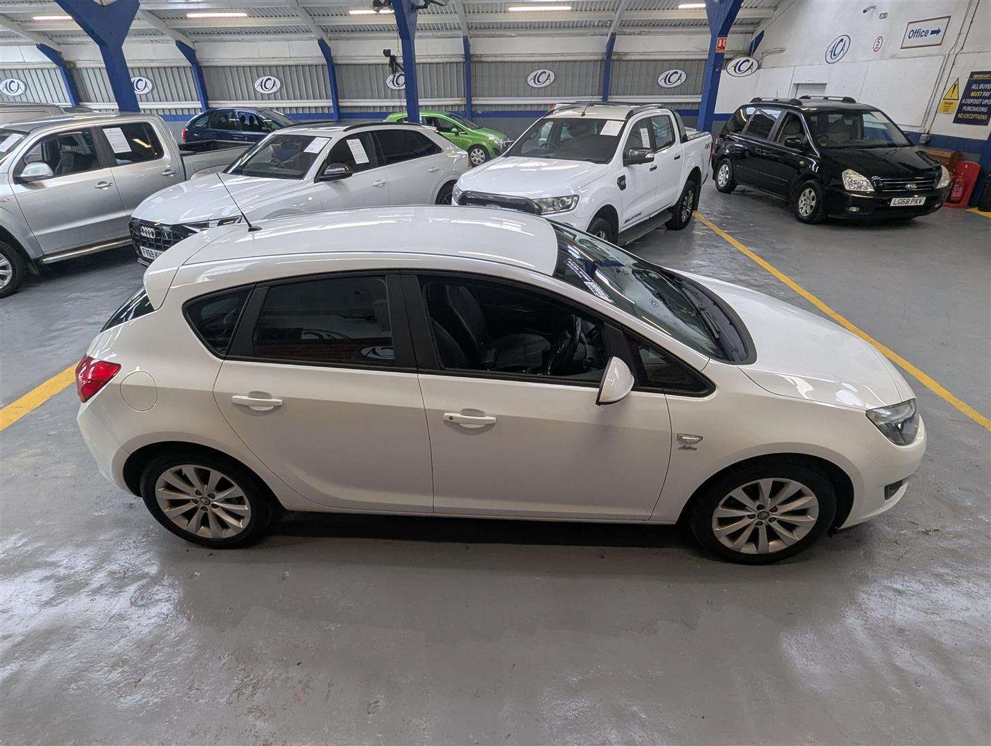 <p>2012 VAUXHALL ASTRA ACTIVE</p>