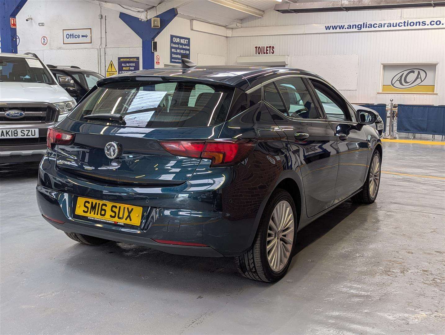 <p>2016 VAUXHALL ASTRA ELITE NAV CDTI S/S</p>