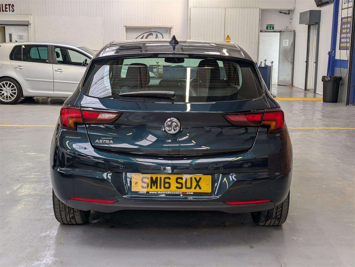 <p>2016 VAUXHALL ASTRA ELITE NAV CDTI S/S</p>