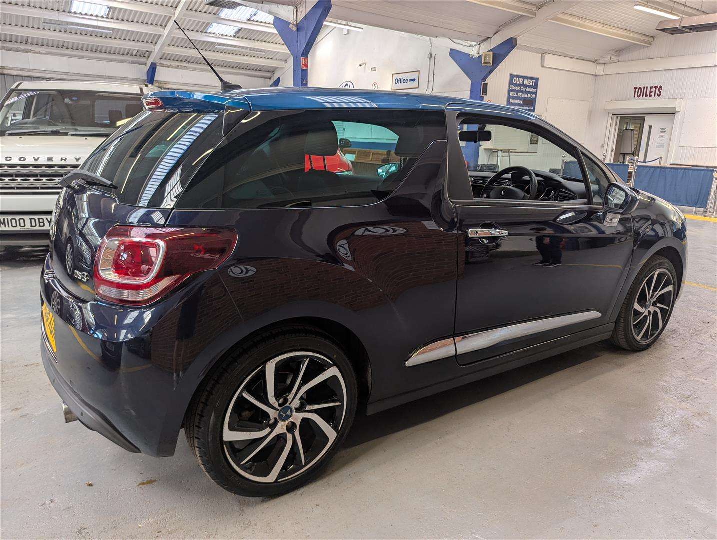 <p>2016 DS DS3 DSTYLE NAV PURETECH S</p>