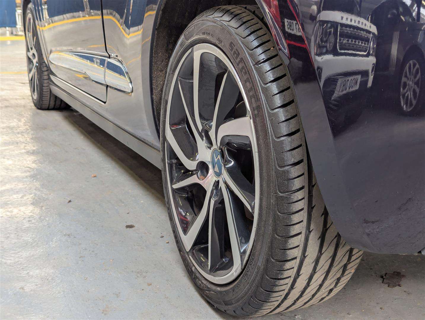 <p>2016 DS DS3 DSTYLE NAV PURETECH S</p>