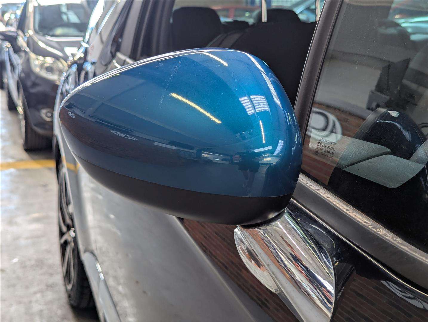 <p>2016 DS DS3 DSTYLE NAV PURETECH S</p>