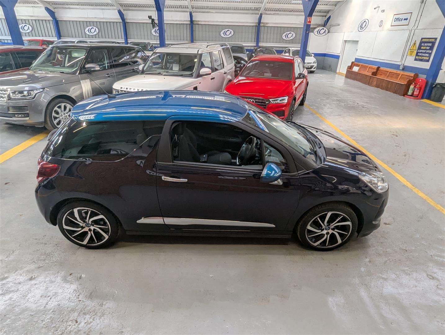 <p>2016 DS DS3 DSTYLE NAV PURETECH S</p>
