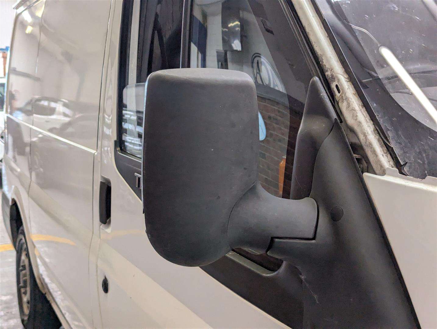 <p>2007 FORD TRANSIT 85 T260S FWD</p>