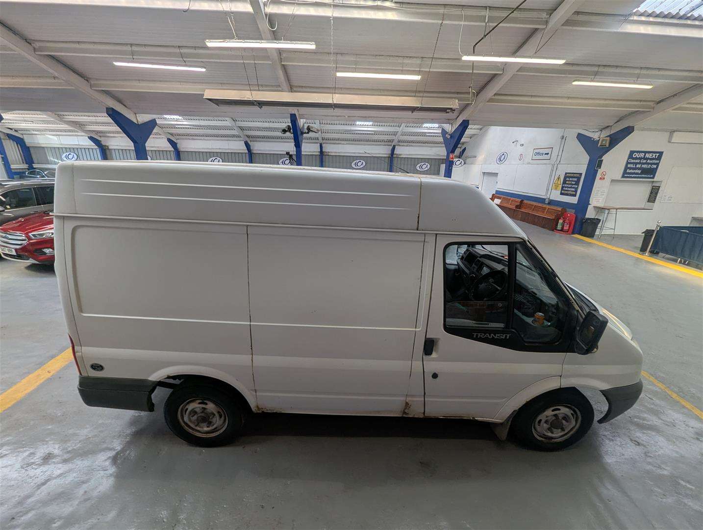 <p>2007 FORD TRANSIT 85 T260S FWD</p>