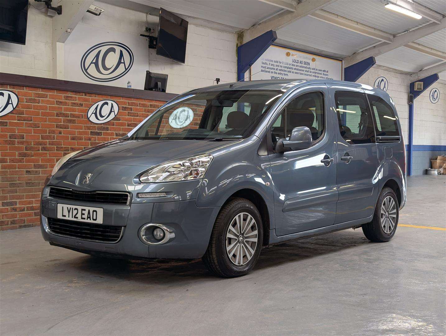 <p>2012 PEUGEOT PARTNER TEPEE S E-HDI S-A</p>